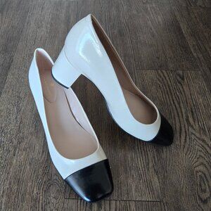 NEW Bandolino Ivory Black Candy Cap Toe Heels Pumps Size 8 M